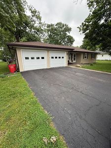 406 N Union St, Yates City, IL, 61572