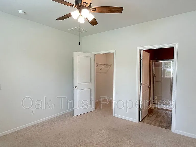 217 Lapping Waters Dr — Photo 9