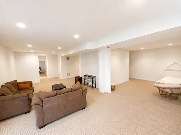131 Claude Ct SE, Leesburg, VA 20175