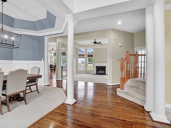 2nd image of 653 Silver Maple Cir