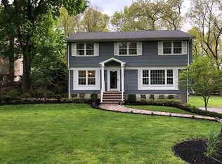 45 W Cedar Pl, Ramsey, NJ 07446