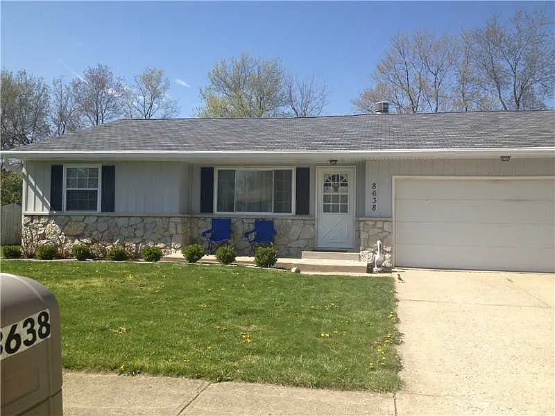8638 Lighthorse Dr photo 1
