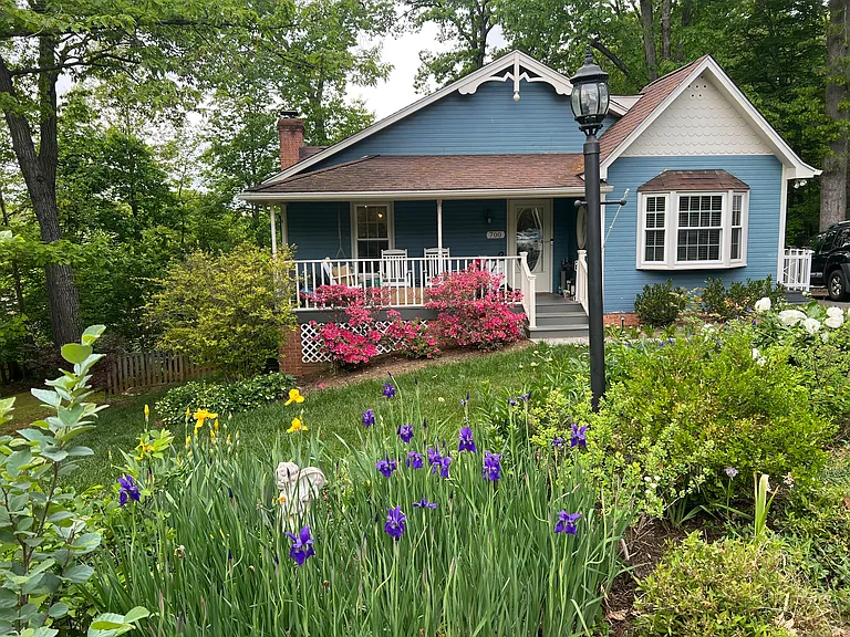 700 Victorian Ct — Photo 1
