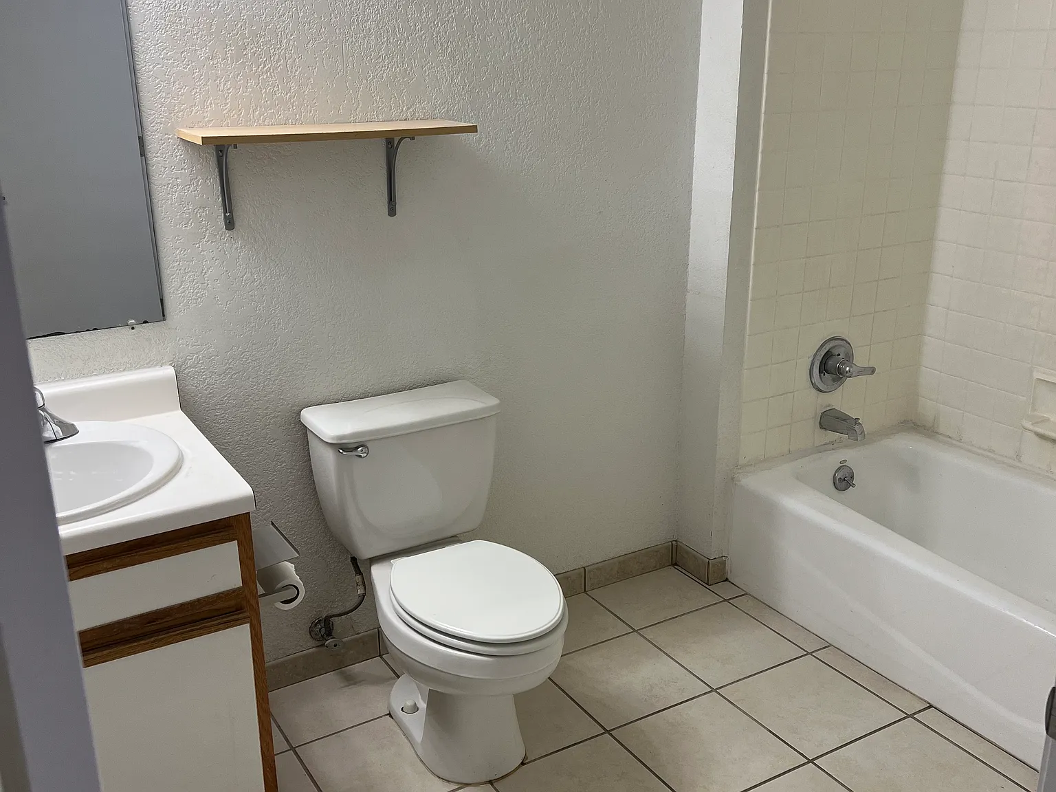 Studio, 1000 sqft, $1,450 — Photo 4