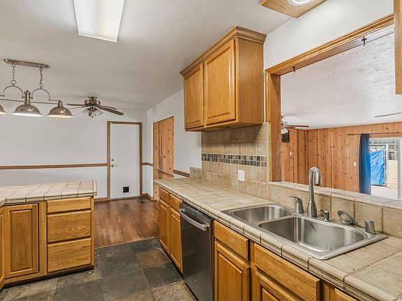 5th image of 1805 Aloha Way