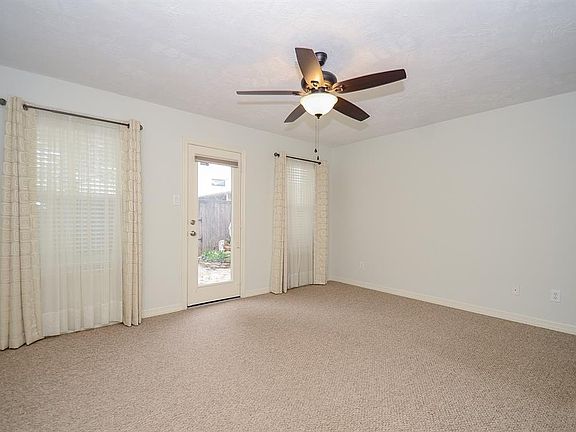 5th image of 3407 Skyline Village Dr