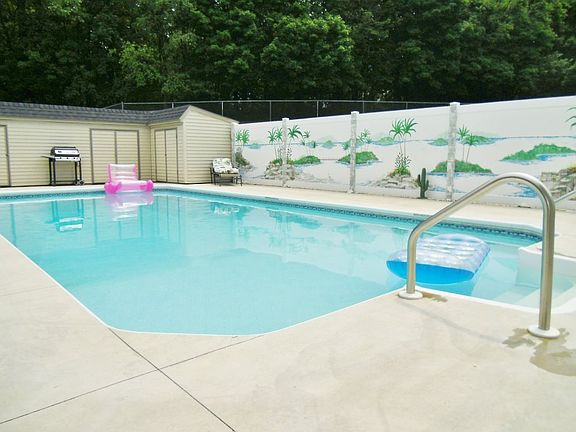 5th image of 508 Henry Ct