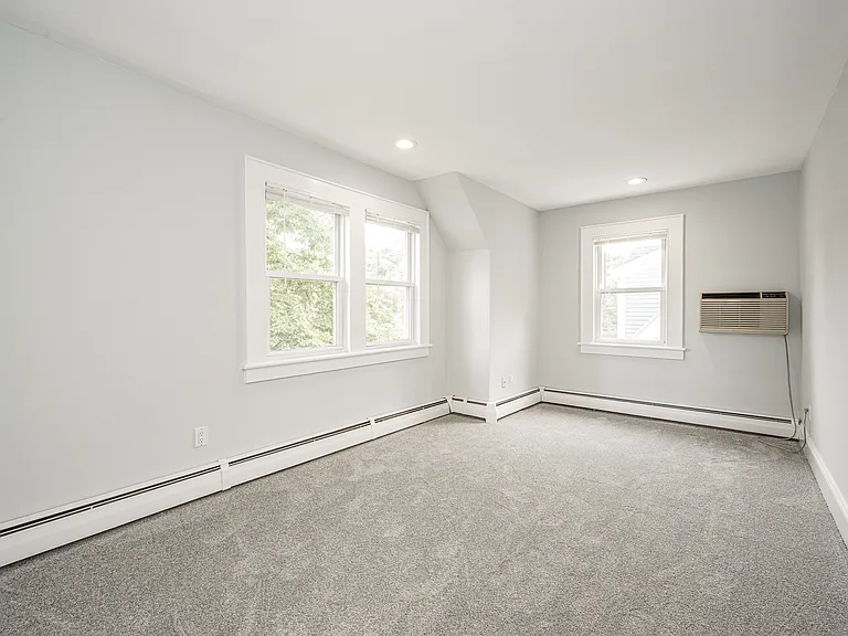 300 Hubbard Ave #2 — Photo 27