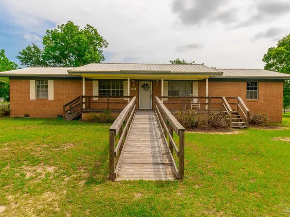 1760 Handy Rd, Cantonment, FL 32533