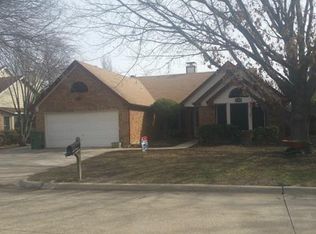 6015 Ivy Glen Dr, Arlington, TX 76017
