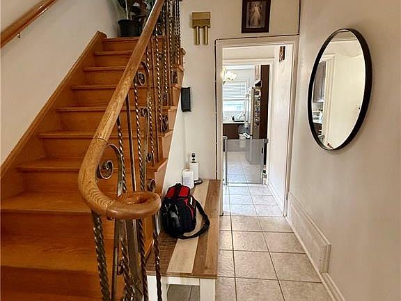 4th image of 70 Fernando Rd