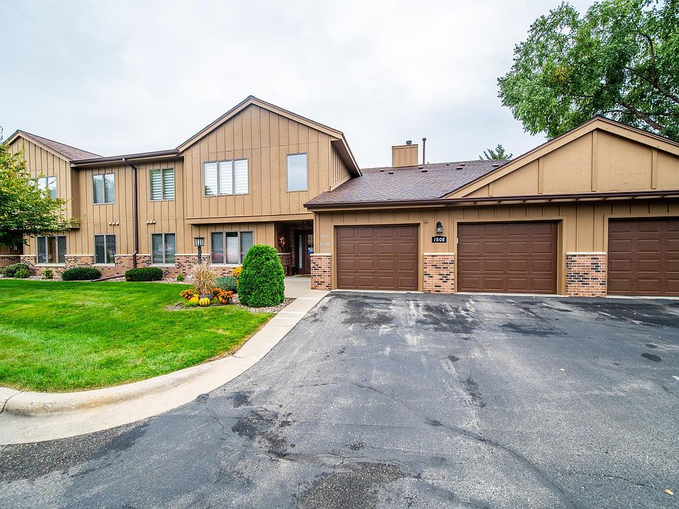 1st image of 1808 Lakeview Ct SW APT 204