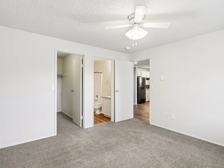 Welcome Home to James Apartment Lakewood , WA — Photo 25