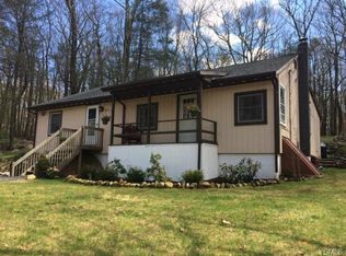 19 Carol St, Danbury, CT 06810