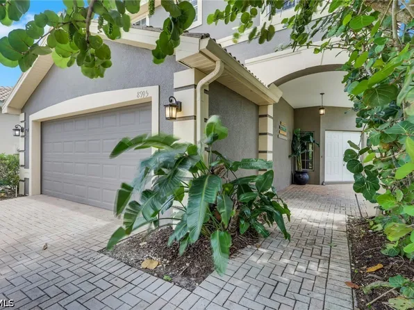 8995 Spring Mountain Way, Fort Myers, FL 33908