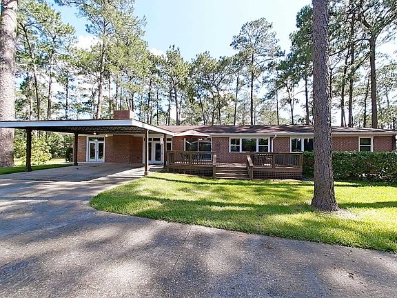 2nd image of 300 Betty St