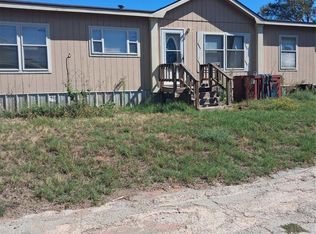 21154 E 1130th Rd, Foss, OK 73647
