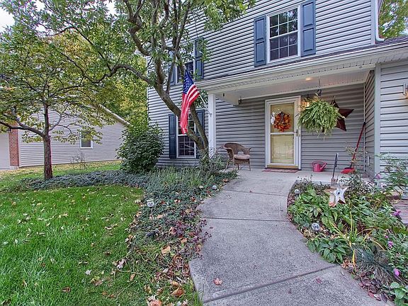 5th image of 3994 Sequoia Ave