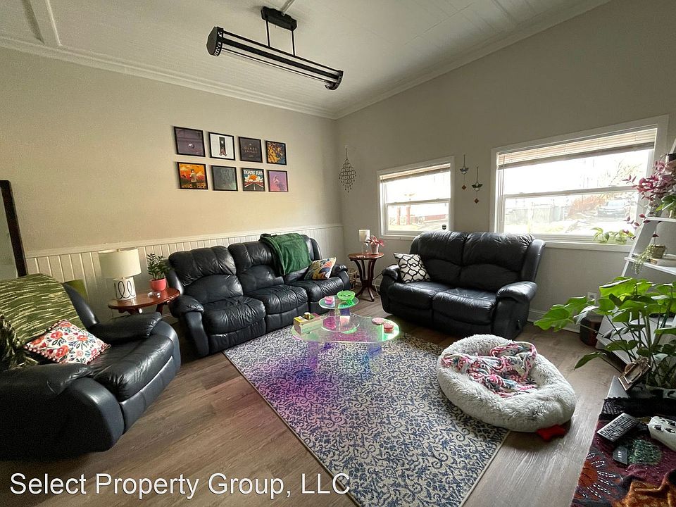 1st image of 1760 N Arlington Pl #4821615
