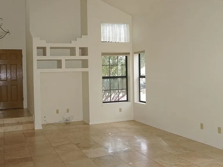 3272 W Avior Dr — Photo 3