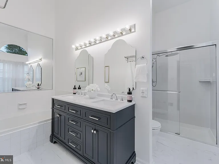 6125 Wellington Commons Dr — Photo 42