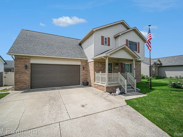 12241 Matthews St, Carleton, MI 48117