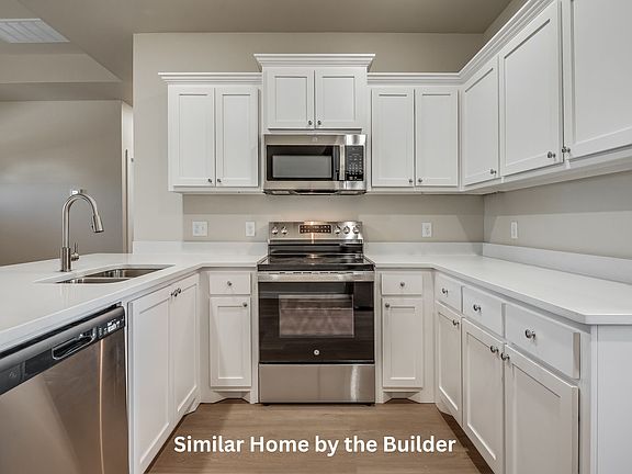 2nd image of 114 Sterling Dr