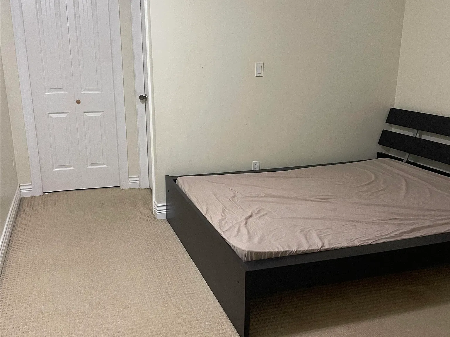 3 bed, 1200 sqft, $2,350 — Photo 4