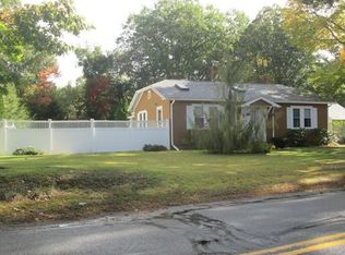 48 Depot St, Douglas, MA 01516