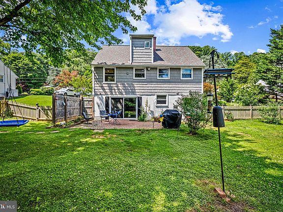 2nd image of 229 Dawson Dr