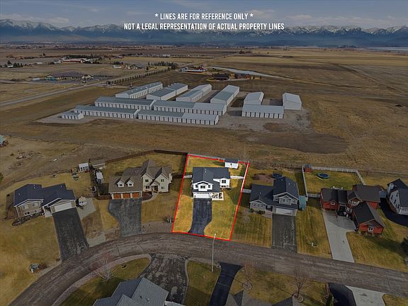 4th image of 1237 Mackinaw Loop