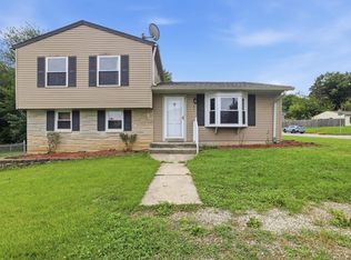831 W Briarcliff Dr, Bloomington, IN 47404