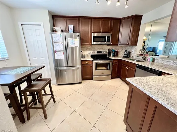 729 Landover CT #102, NAPLES, FL 34104