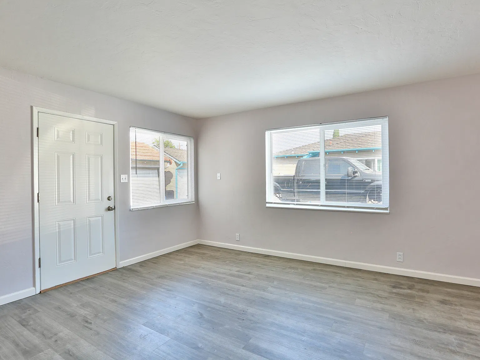 2 bed, 1844 sqft, $2,950 — Photo 3