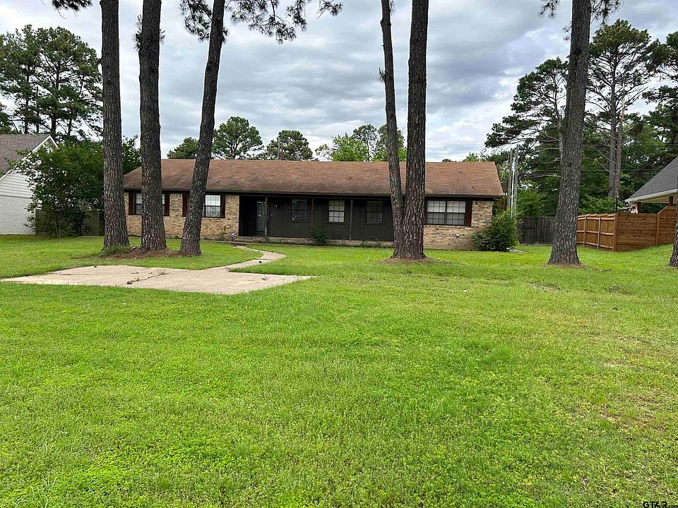 1st image of 1010 Riveria Dr