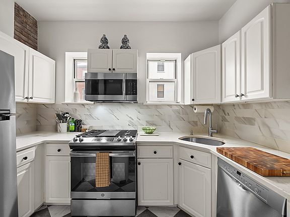 5th image of 86 S Oxford St APT 1R