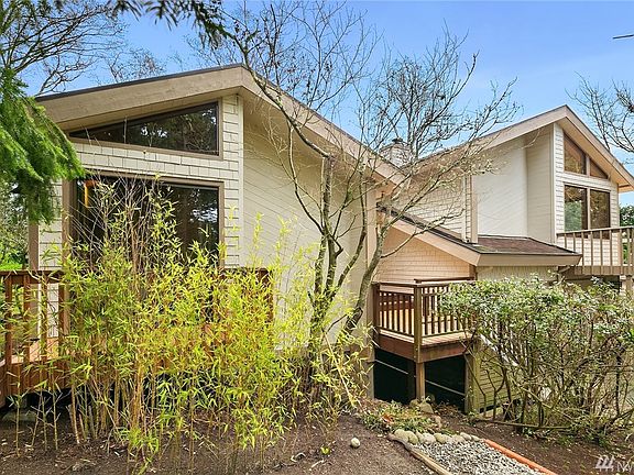 3rd image of 11114 Palisades Ave SW