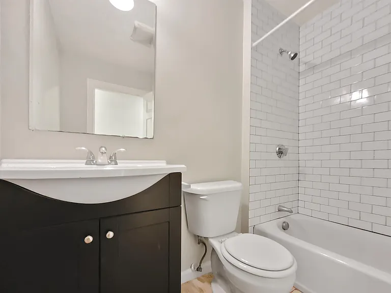 28 Arcadia St #1 — Photo 2