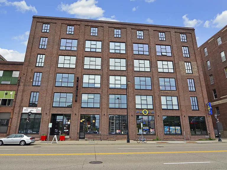 718 Washington Ave N #614 — Photo 27