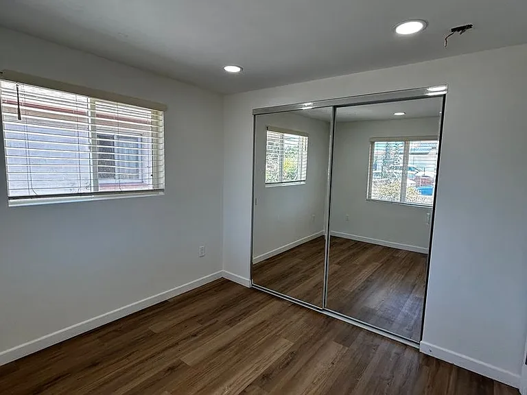 2764 Wilma St — Photo 5
