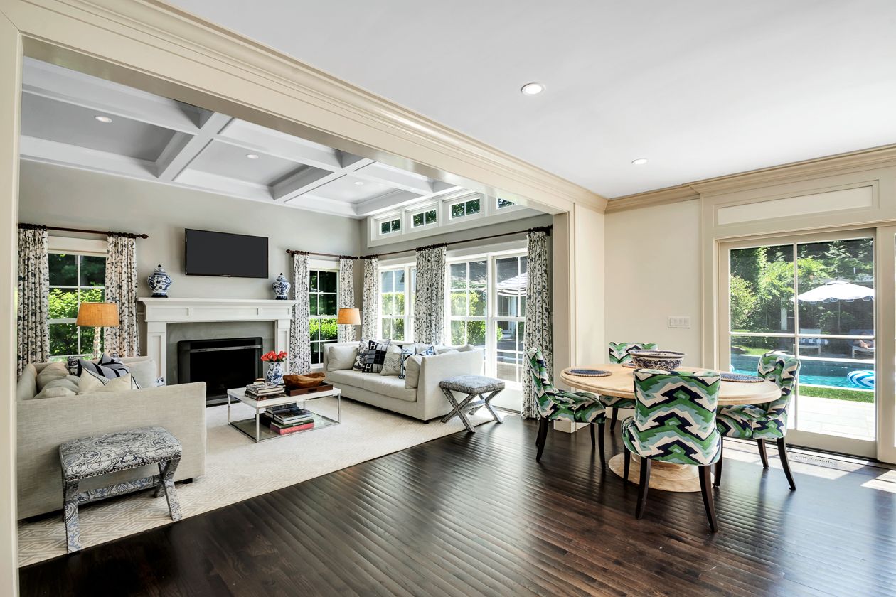  Family Room / Kitchen Dining