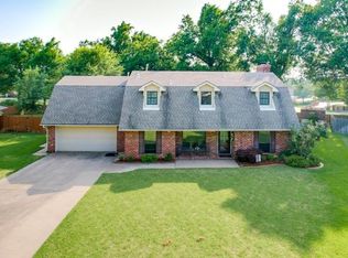 2507 Bluestem Rd, Ponca City, OK 74604