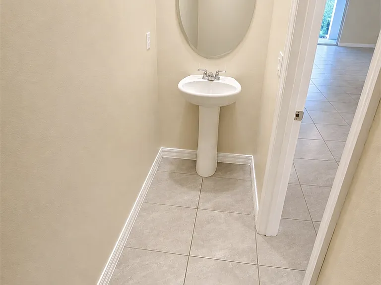 232 Reena Dr — Photo 4