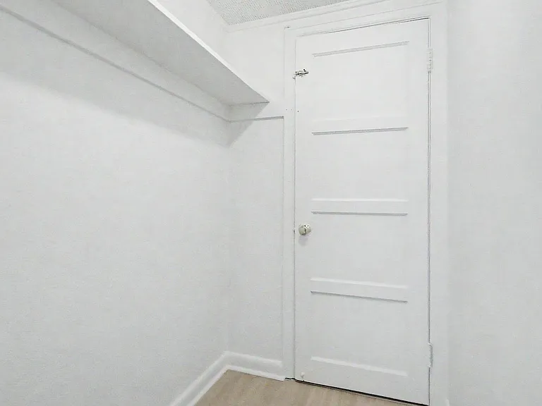 Unit Photo