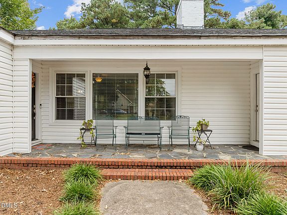4th image of 2605 Holloway St