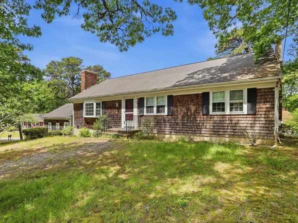 1 Aspen Rd, Harwich, MA 02645