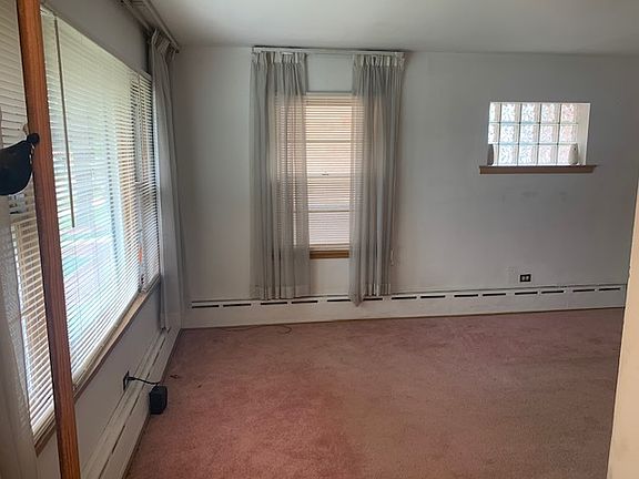 5th image of 533 Marshall Ave