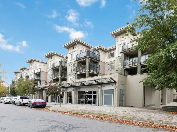 10180 153rd St #101, Surrey, BC V3R 0B5