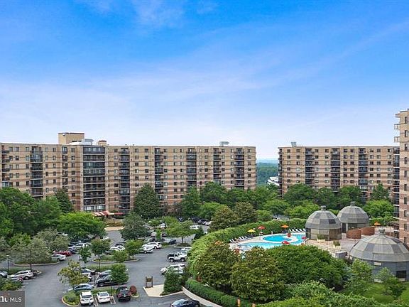 3rd image of 8380 Greensboro Dr APT 523