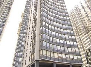 5701 N Sheridan Rd APT 21T, Chicago, IL 60660